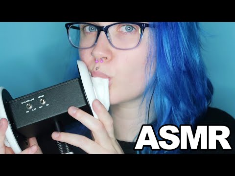 ASMR Ear Suckling 😍