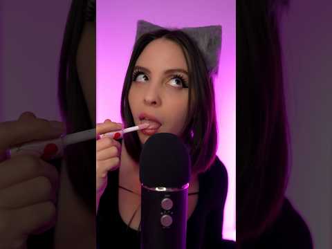 Угощу тебя помадкой 😋 асмр / asmr