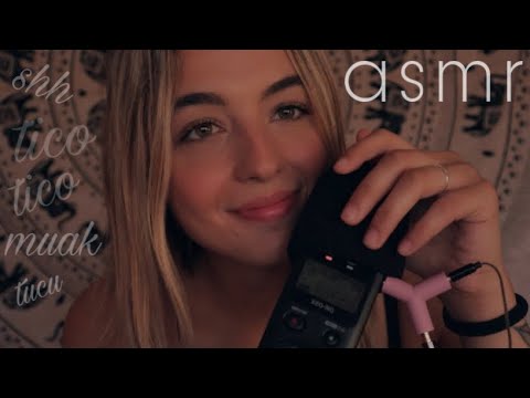 ASMR TE TOCO LA CARITA CON MOUTH SOUNDS MUY CERCA DEL MICRO 🌙 | ASMR ESPAÑOL