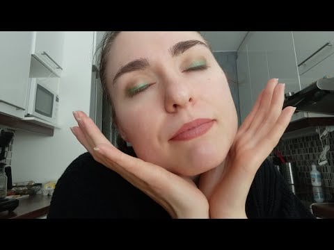 ASMR- Visar smink + testar ny ögonskugga (swedish)