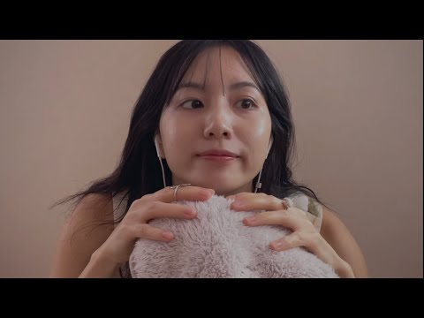 ASMR fluffy mic scratching