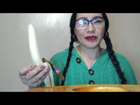 NO CHEWING BANANA CHALLENGE;Life in America #viral #mukbang #eatingshow #shortsfeed #food #tiktok 