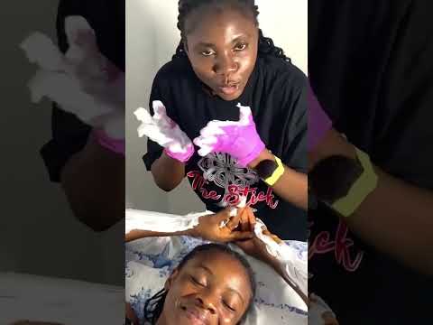 Asmr tickling armpit combing and shaving, ear cleaning, armpit massage head massage