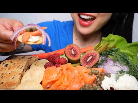 SMOKED SALMON + CREAM CHEESE + VEGGIES (ASMR EATING SOUNDS) NO TALKING | SAS-ASMR