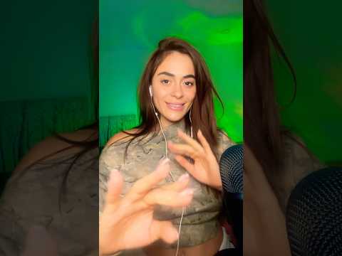 Helloooo 🦋👐💗☺️ #asmr #calmimg #soothing #nailtapping #asmrvideo