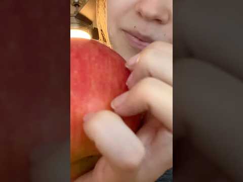これらのトリガー楽しんで下さい♡ #asmr #日本語 #asmrvideos #外国人 #外国人ユーチューバー #タッピング #りんご