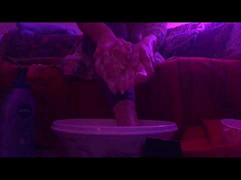 ASMR feet sensual washing valentines soapy francais Canada (no talking)