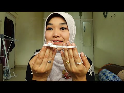 ASMR soft spoken - roleplay mom gifts you beautiful jewellery 💎 (Indonesian)