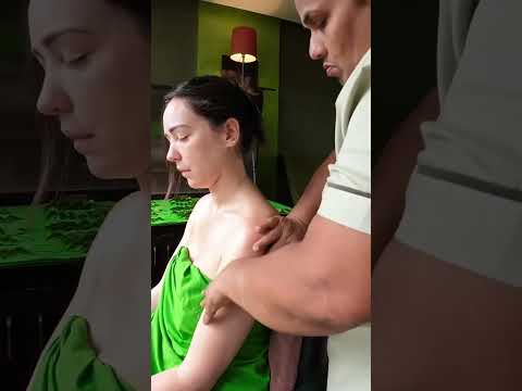 Viajé a Sri Lanka 🇱🇰 por esto 😳 #massage #masaje #masajerelajante #short
