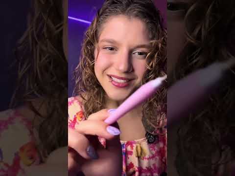 [ASMR] Pranchando o seu cabelo, benzedeira, toques no seu rosto, etc