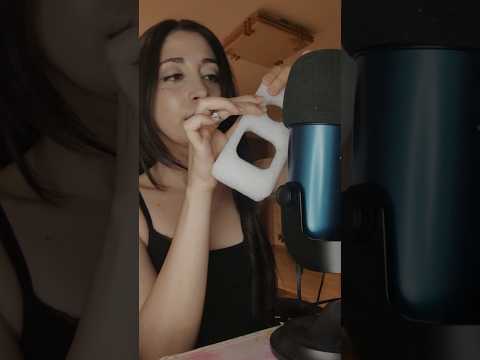 ASMR triggers strani pt2 che te ne pare???✨😊 #relax #triggersforsleep #tingles #perte #asmr