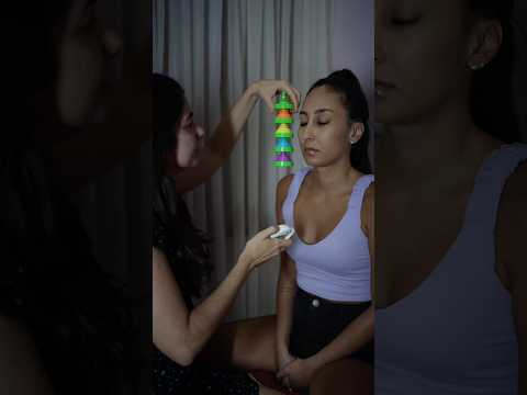 Ajustando a simetria do rosto dela #asmr #asmrsounds