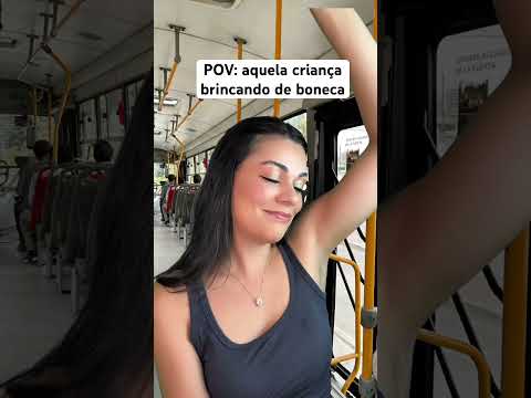 POV: aquela criança brincando de boneca #asmr #asmrsounds #humor #shorts