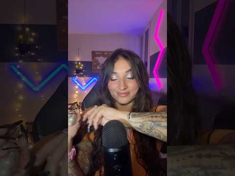 ASMR : tu préfères laquelle?