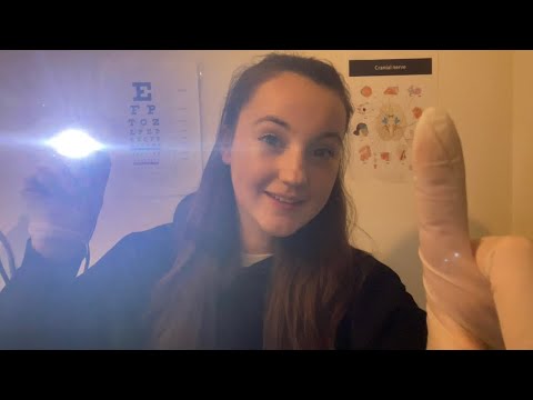 SHORT ASMR | Light & Torch Triggers 🔦 (Follow My Instructions)