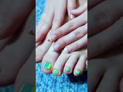 Relaxing Foot Massage in 1 Minute