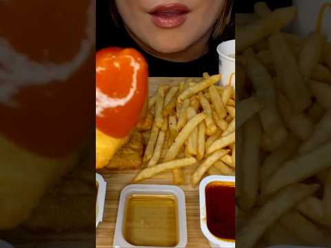 CHICKEN NUGGETS & FRENCH FRIES #asmr #food #mcdonalds
