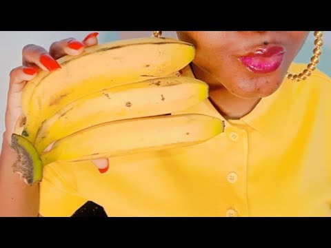 BANANA EATING - ASMR | MUSHY SOUNDS | EATING SOUNDS [no talking]