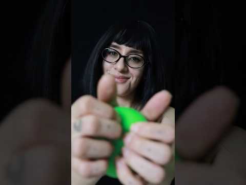 ASMR con pelotita anti estrés 😴