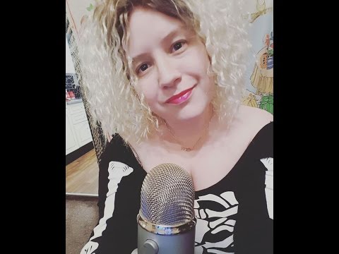 MinxLaura123 -  ASMR Live Stream ~~ Fast Tapping ~~ Sksksksk, Tongue clicking - 22:00 gmt