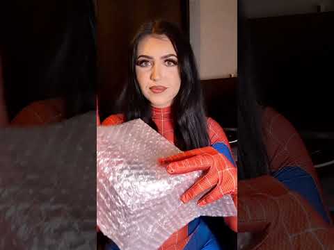 Does bubble wrap make good ASMR Sounds??? #asmr #asmrshorts