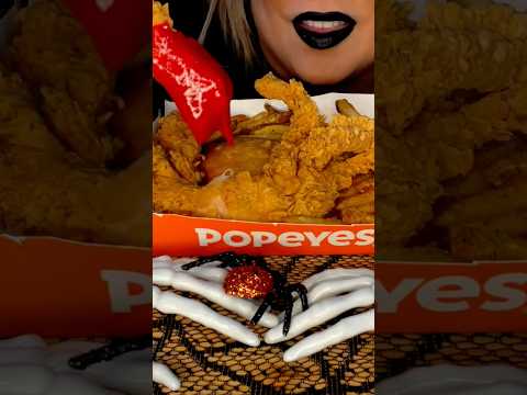 Halloween chicken feast #asmr #chicken #halloween #fallintoshorts