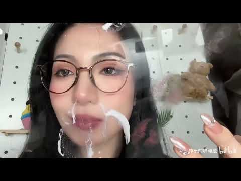 Sleep Aid and Soothing Trigger SoundAcrylic Board Kissing Lip Print Close Range Licking Screen