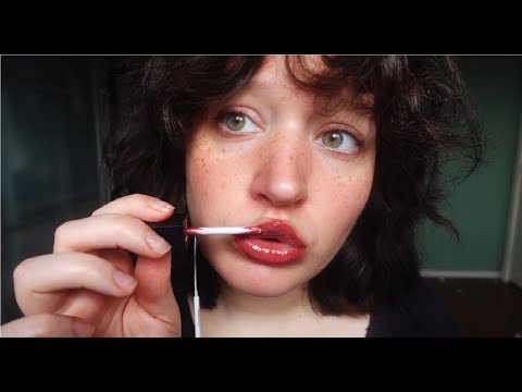 ASMR only lipgloss sounds (plumping, application, mouth sounds, close up, no talking)