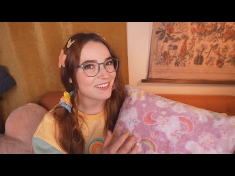 ASMR Sleepover With Weird Girl That’s Obsessed With You