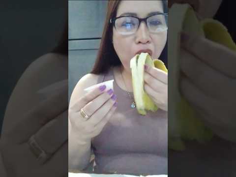 HOW I EAT BANANA#mukbang #everyone #shortsfeed #eatingshow #food #funny #foodie #eating #asmr
