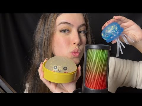 ASMR- TESTANDO MEUS NOVOS SQUISHIES! 