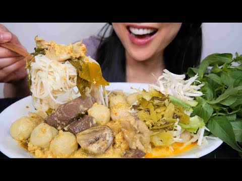 SPICY THAI CURRY NOODLES (ASMR EATING SOUNDS) LIGHT WHISPERS | SAS-ASMR