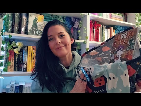 ASMR- Make A Halloween BOO Bag With Me! 👻