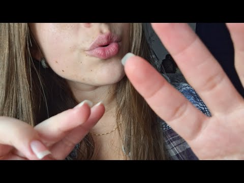 ASMR aleatório conversa, sons de boca, tapping na tela, hand movements