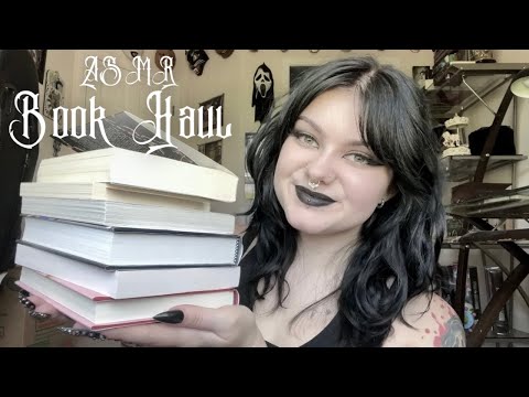 ASMR | Barnes & Noble Book Haul 📖🖤 tapping, tracing, etc