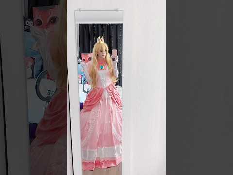 Princess Peach Cosplay