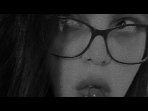 ASMR sons de beijinhos e lens licking