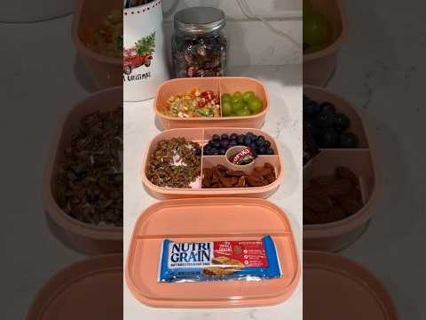 ASMR packing my lunch & snacks 🫐🥗 #asmr #letspacklunch #asmrsounds #food