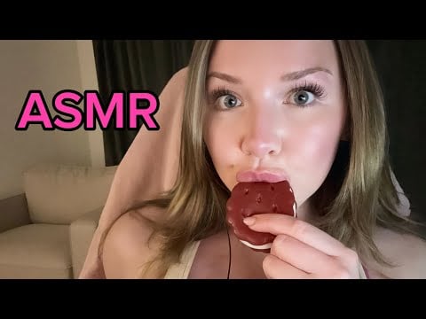 CHAOTIC BRAIN EXPLODING TINGLES ASMR (fake food, Mouthsounds, pen nibbling, mic pump )