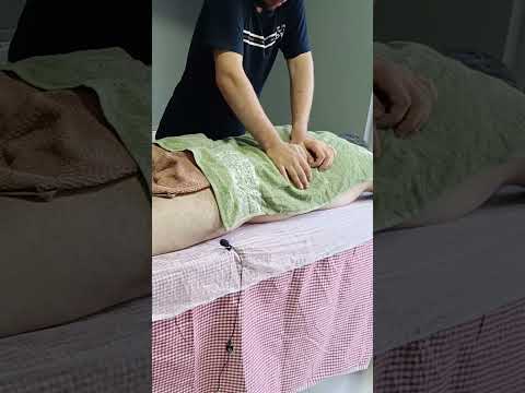 RELAXING BACK MASSAGE AFTER WORKOUT #satisfying #relaxing #asmr #shorts #massage
