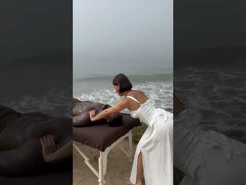 massage on the beach