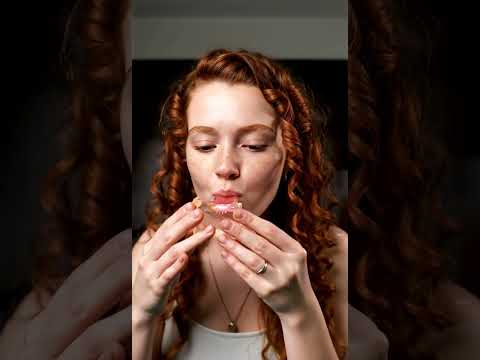 Glowing Transparent Pink Jelly Cube ASMR Crunch 🍬💖 #asmr #mukbang #crunchytreats