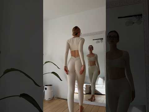 Yoga outfit cheeeck #ootd #motivation #music