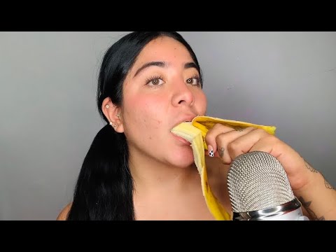 🔥💋 ASMR 🤤 COMIENDO PLÁTANO MIENTRAS RASC0 EL MICROFON0 BIEN DURIT0🔥💋