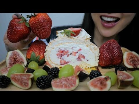 PAVLOVA CAKE (ASMR EATING SOUNDS) NO TALKING | SAS-ASMR