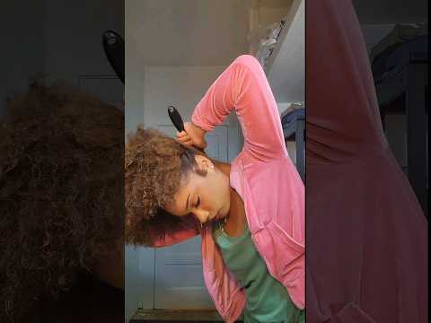 high ponytail on thick natural hair 🤎#curly #naturalhair #shortcurly #hairtutorial #explore