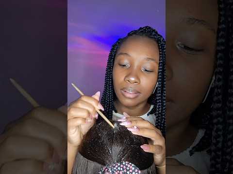 ASMR - TIRANDO CASPA DO SEU CABELO #asmr #asmrshorts #asmrvideo
