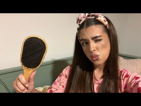 ASMR  hraju si s tvými vlasy dokud neusneš ￼