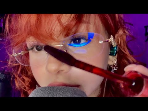 ASMR IRMÃ MAIS VELHA TE MAQUIANDO