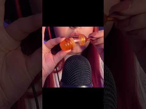 Te aplico gloss 💛🍯 #asmr #relax #asmrcommunity #gloss #mouthwhisper #love #visualtingle